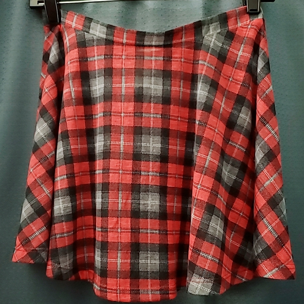 Plaid Skirt in Pink and Gray
